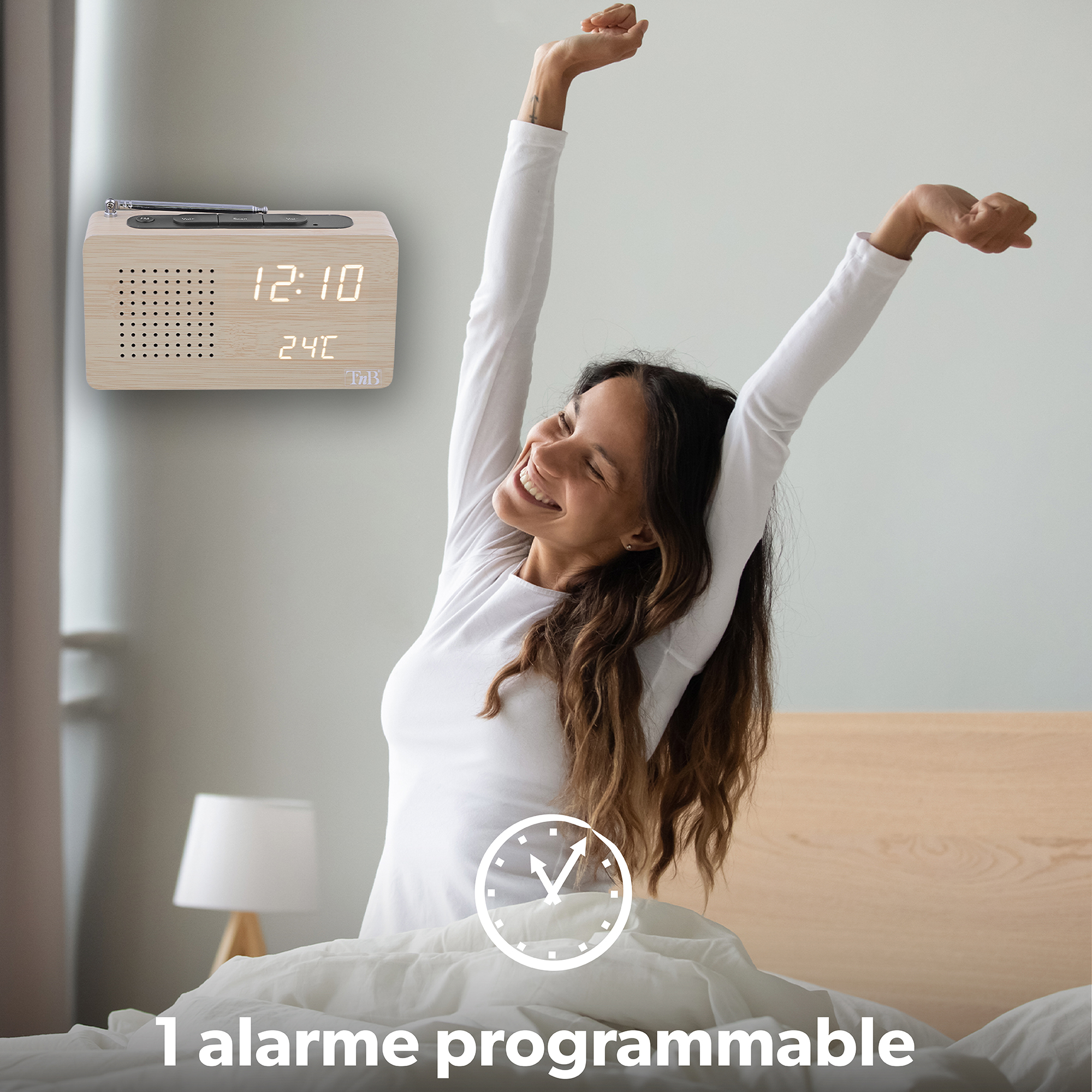 LED FM alarm clock radio with wood finish3